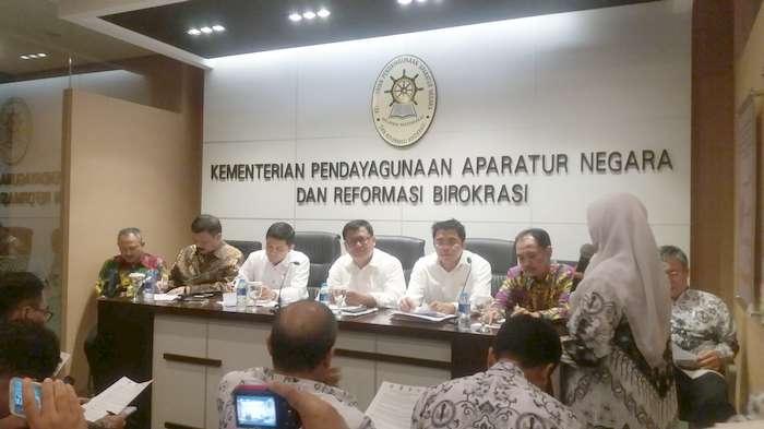 PGRI Sesalkan Honorer tak Masuk APBN 2016