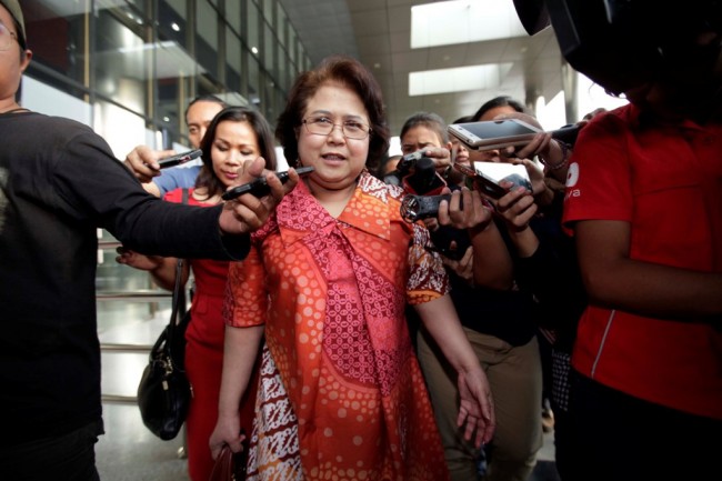 Elza Syarief Sebut Miryam Diperintah Bagi-bagi Uang KTP-el