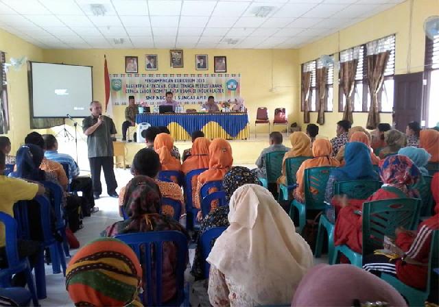 48 Kepala Sekolah dan Guru Ikuti Pendamping K-13 