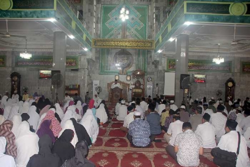 Asisten I Setdakab Ingatkan 385 JCH Inhil Jaga Kesehatan Jasmani dan Rohani