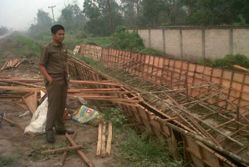 Alat dan Tenaga Kerja Minim, Proyek Multiyears Drainase di Pangkalan Kerinci Diragukan Selesai Tepat