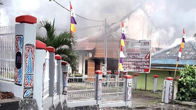 Ada Penjarahan, Wagub Papua Barat Turun Temui Massa Manokwari 