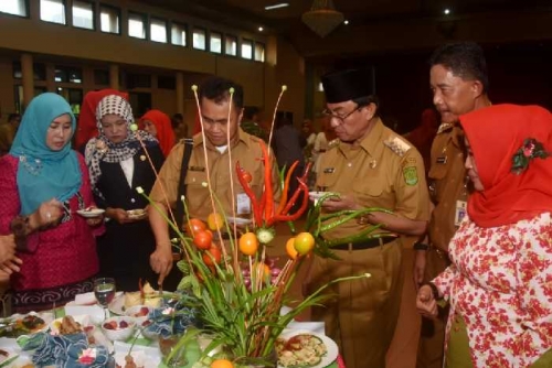 Menu Makanan Sehat dari Inhil Menang di Tingkat Nasional Tahun Lalu, Bupati Minta Dibuatkan Buku