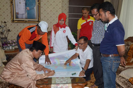 Bupati Inhil Tandatangani Peta DOB Inhut dan Insel 