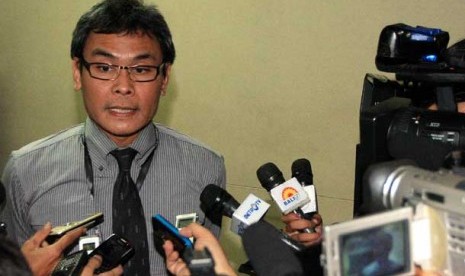Johan Budi Nyanyi, Ruki dan BW Dansa, Samad Tak Kelihatan 