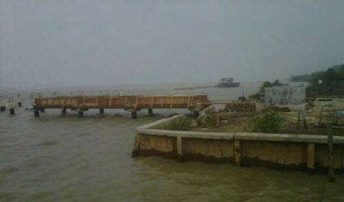 Pembangunan Dermaga Pecahbuyung Dekat dengan Kerambah Milik Masyarakat