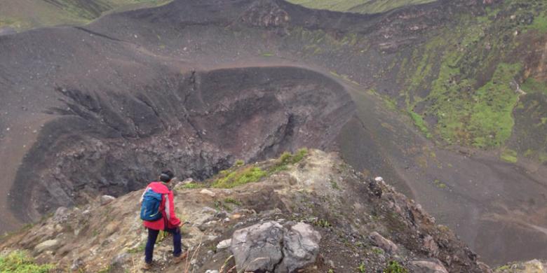 Tips Memilih Sepatu untuk Mendaki Gunung 
