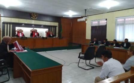 3 Dokter RSUD Arifin Achmad dan 2 Rekanan Terjerat Korupsi Pengadaan Alkes Dituntut Hukuman Berbeda 