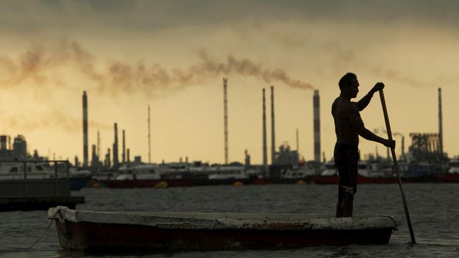 Harga Minyak Masih Terangkat Sentimen Pemangkasan Stok OPEC 
