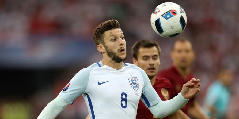 Legenda Manchester United Kagumi Keseimbangan Kaki Lallana