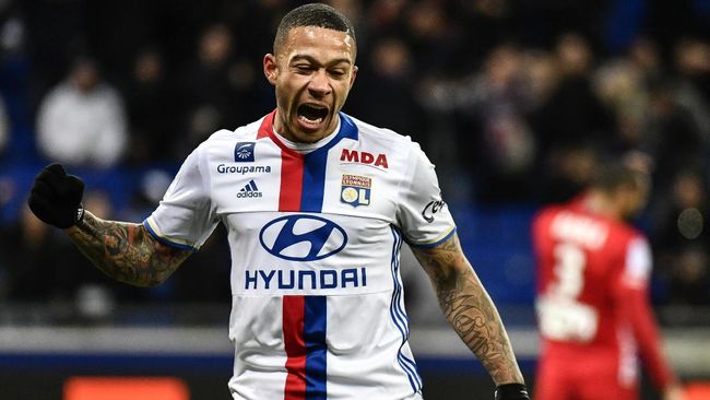 Gagal di Man United, Depay Ingin Main di Man City 