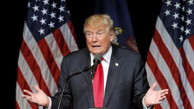 Trump Akhirnya Meyakini Obama Lahir di AS 