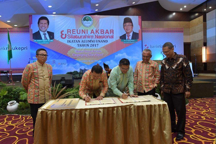 IKA UNAND Percayai Co Branding dengan Bank Riau Kepri