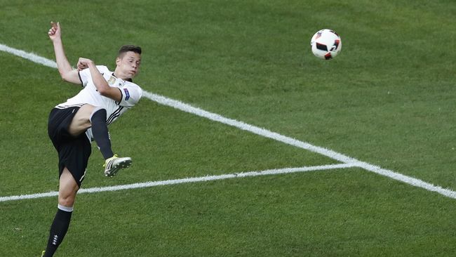 Wolfsburg Bentengi Draxler dari Arsenal