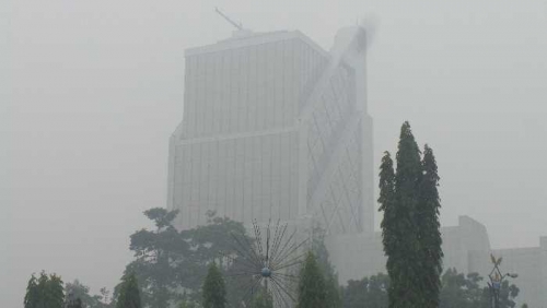 591 Titik Panas Kepung Riau, 3 Kota Kembali Diselimuti Kabut Asap