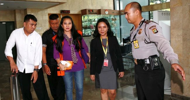 KPK Limpahkan Berkas Tahap Dua Kasus Damayanti 