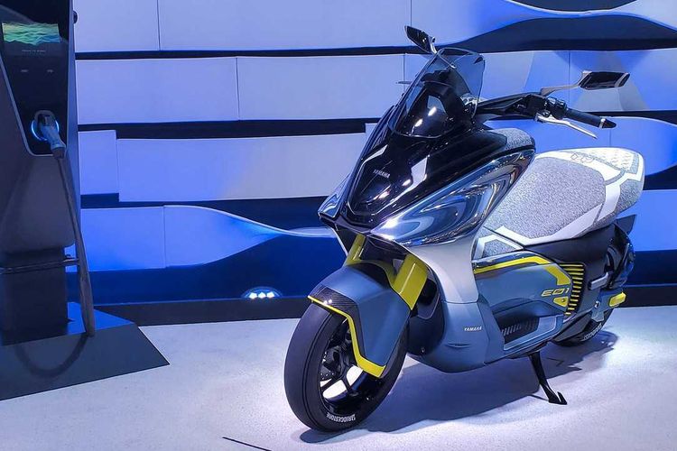 Yamaha E01 Siap Jegal Honda PCX Electric 