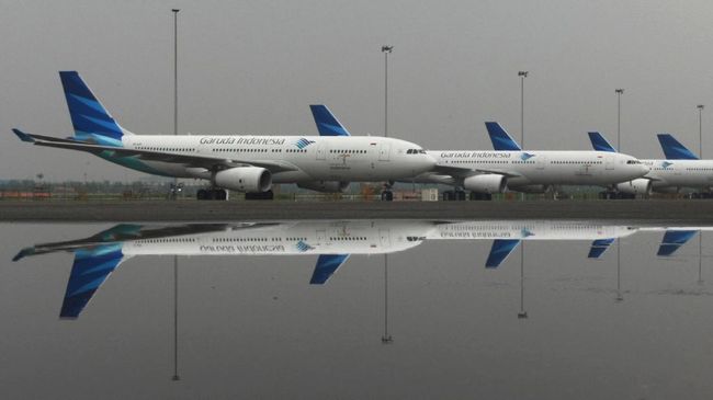 Patuhi Jokowi, Garuda Turunkan Harga Tiket 20 Persen Hari Ini