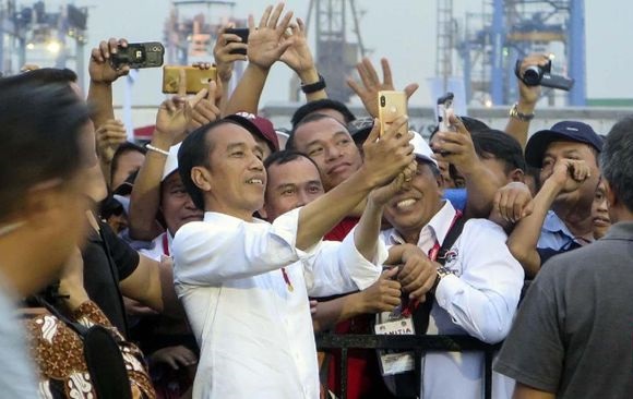 Jokowi di Depan Pengemudi: Bapak Saya Sopir Truk dan Bus 
