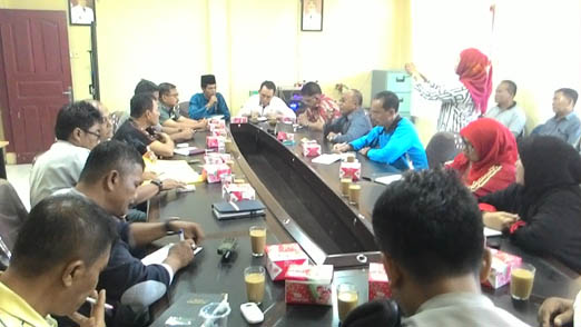 Fungsikan Pasar SSK Duri, Forkopincam dan PKL Duduk Semeja 