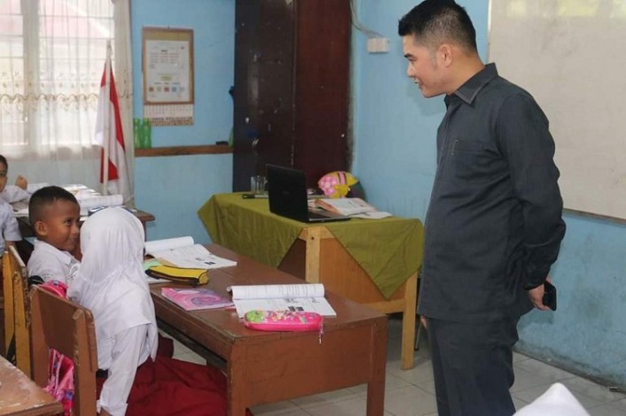 Soal Baju Seragam, DPRD Pekanbaru Ingatkan Sekolah Jangan Beratkan Wali Murid