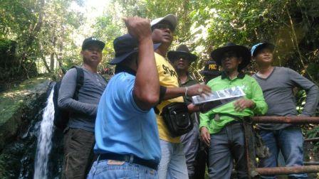 Bupati Kuansing Tinjau Air Terjun Tujuh Tingkat Batangkoban