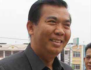 Dihadiri Bos Golkar Pekanbaru, Firdaus dan Ide Temui Gubri, Ada Apa? 