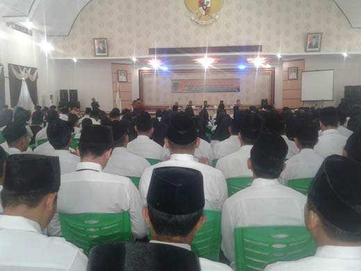 404 PNS dan CPNS Rohil Disumpah