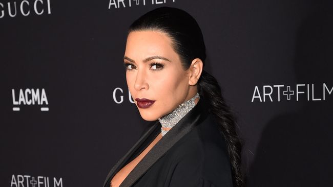 Unggah Foto Bugil, Kim Kardashian Kena Tegur Selebriti