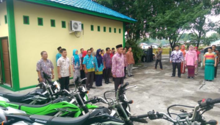Wabup Said Hasyim Serahkan 9 Motor Kendaraan Operasional Dinas Kesehatan 
