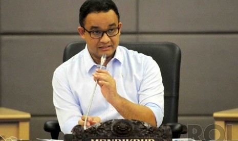 Mendikbud Minta Sekolah Libur Saat Kabut Asap