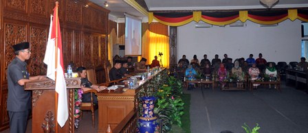 Banyak Interupsi, Sidang Paripurna Laporan Pelaksanaan APBD 2015 Kuansing Diwarnai Skorsing 