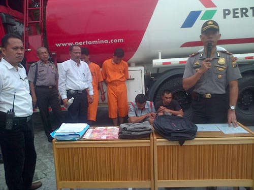 Komplotan Pencuri 16 Ton Solar di Pekanbaru Ditangkap di Sumbar dan Dumai