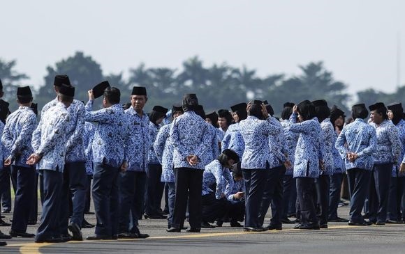 Tak Ada Urgensi Kerek Gaji PNS 