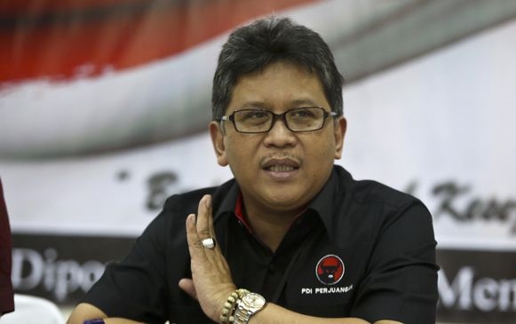 Soal Legalitas Parpol, Hasto Contohkan Kesulitan Jokowi 