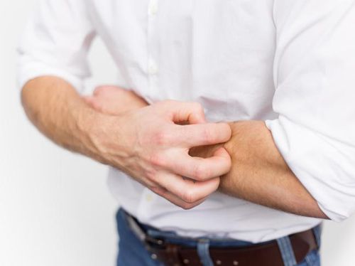 Kulit Gatal-gatal Hingga Menebal Saat Stres, Waspada Neurodermatitis