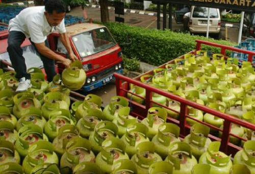 Pemilik Warung Sarapan di Duri Kaget Saat Menggoncang Elpiji Melon, Diduga Berisi Air dan Oplosan