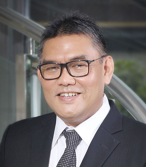 Ketika Singa Mengembik dan Kambing Mengaum 