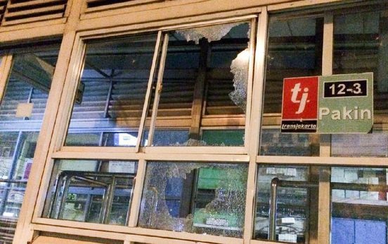 Demo Anti Ahok Berakhir Ricuh 