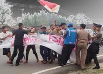 Pendemo Kedatangan Presiden, 6 Aktivis Gerak Akhirnya Dibebaskan Polres Kampar