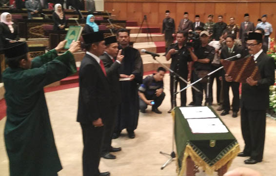 PAW Dua Anggota F-PDIP DPRD Riau Kalah Pilkada Dilantik