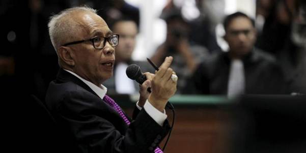 Kaligis Bantah Amankan Kasus Bansos Sumut
