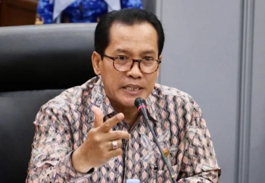 Satu Tahun Kepemimpinan Presiden Prabowo Subianto: Sorotan Kesenjangan Pembangunan dan Tantangan Hukum di Riau