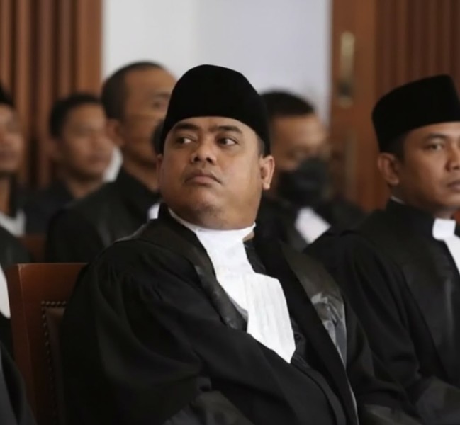 Putusan DKP PERADI Tolak Pengaduan, Sanksi Enam Bulan terhadap Muannas Alaidid Dibatalkan 