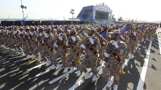 Militer Iran Pamer Drone Tempur Multifungsi Mutakhir