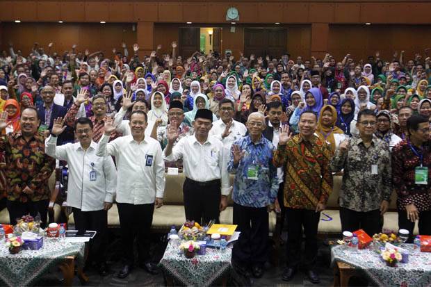 Perlu Langkah Nyata Agar Guru Jadi Profesi Membanggakan 