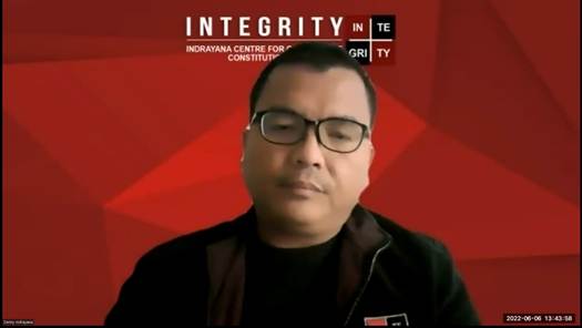 Deni Indrayana Ajak Masyarakat Lawan Mafia Hukum Koruptif