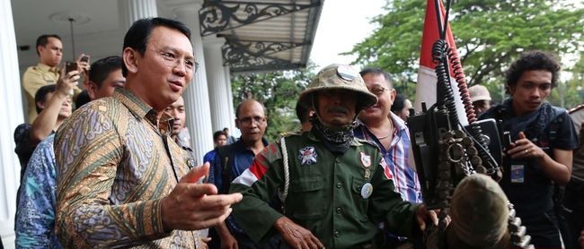 Ahok Perintahkan PNS Fiktif Kembalikan Gaji 