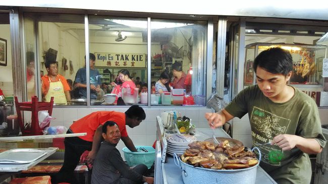 Gang Gloria, Spot Kuliner Khas Tionghoa 