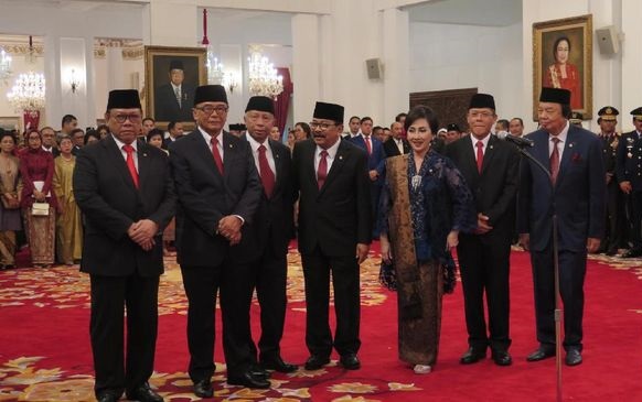 Jokowi Resmi Lantik 9 Anggota Wantimpres
